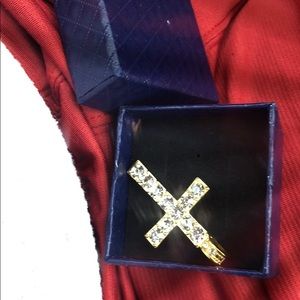 Diamond cross 🚨MAKE YOUR OFFER🚨